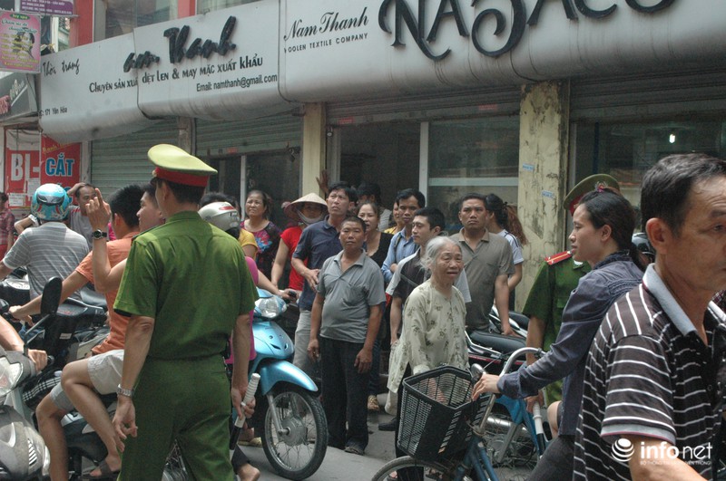 Nam thanh niên nghi