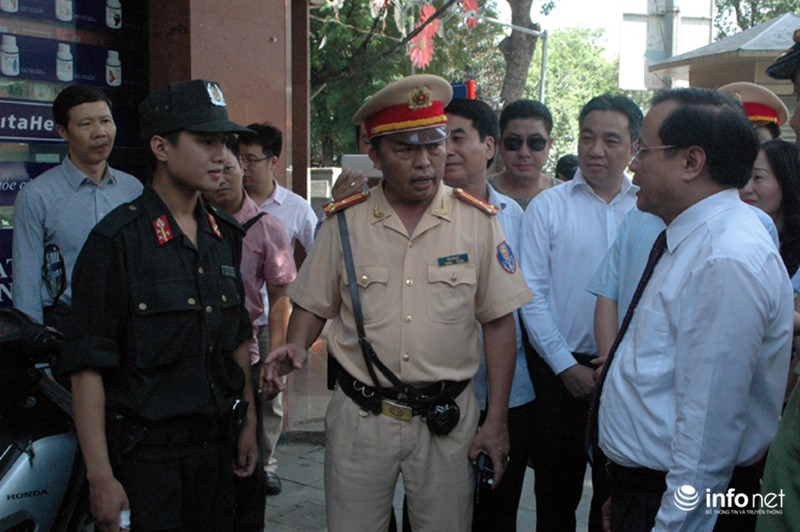 Bí thư Thành ủy Hà Nội thăm tổ công tác 141 - ảnh 11