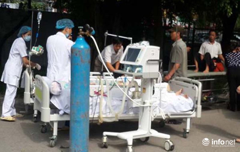 Bệnh viện Lão khoa Trung ương phụt khói, bệnh nhân hoảng loạn - ảnh 9