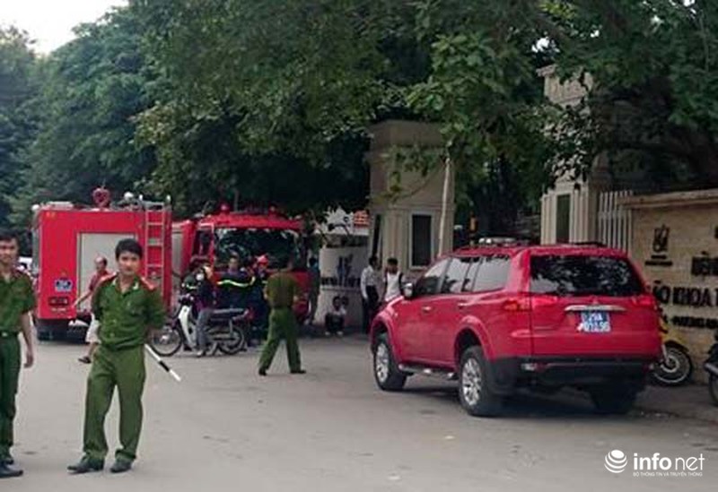 Bệnh viện Lão khoa Trung ương phụt khói, bệnh nhân hoảng loạn - ảnh 5