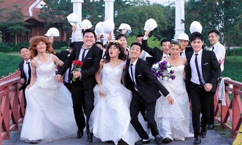 Những bức ảnh kỷ yếu ngộ nghĩnh của sinh viên trường ĐH Giao thông Vận tải - ảnh 1