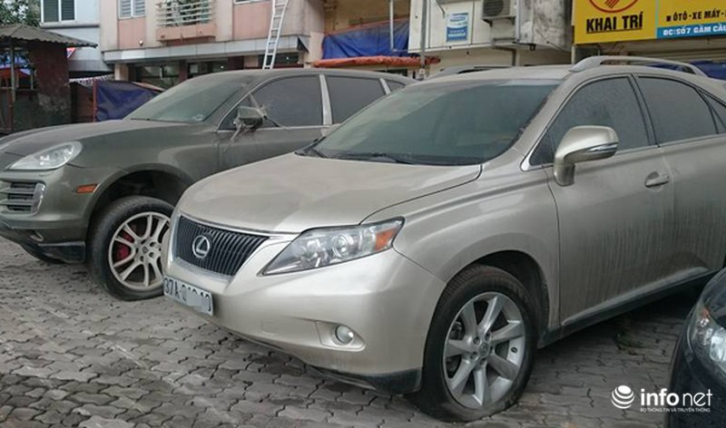 Phát hiện xe biển xanh giả, tài xế lớn tiếng dọa CSGT - ảnh 3