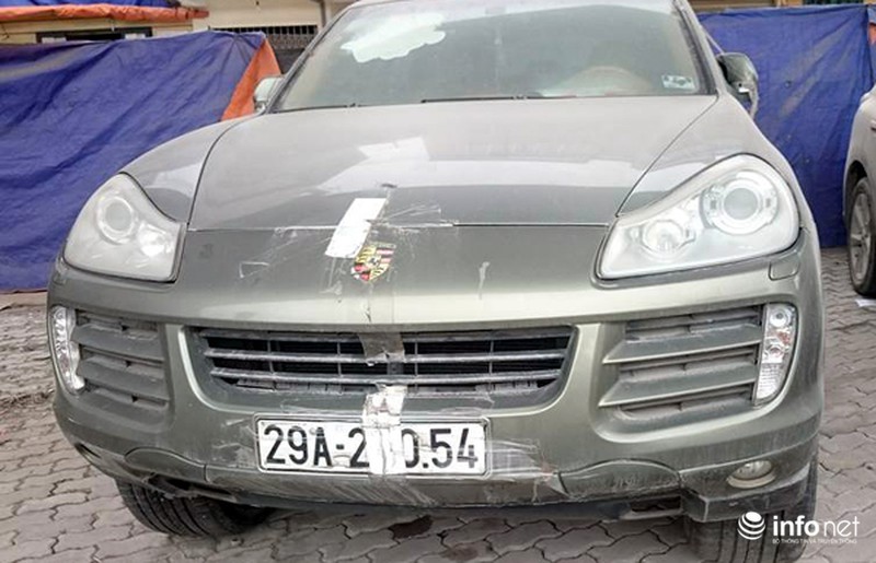 Phát hiện xe biển xanh giả, tài xế lớn tiếng dọa CSGT - ảnh 5