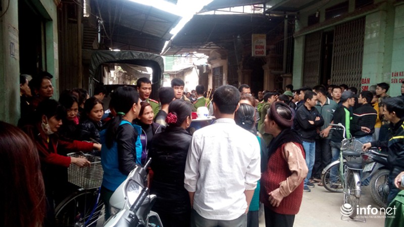 Hiện trường vụ án mạng giữa đêm khuya ở Thạch Thất, Hà Nội - ảnh 9