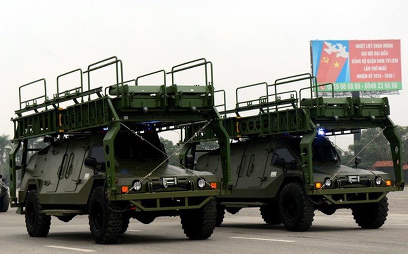 Sáng nay: Dàn xe đặc chủng, khí tài hiện đại hợp luyện bảo vệ Đại hội Đảng - ảnh 17