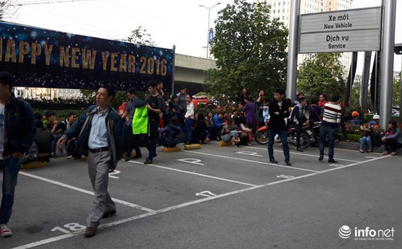 Cháy lớn ở Toyota Mỹ Đình - Hà Nội - ảnh 10