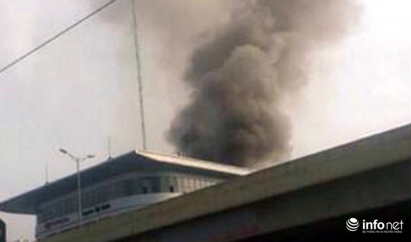 Cháy lớn ở Toyota Mỹ Đình - Hà Nội - ảnh 3