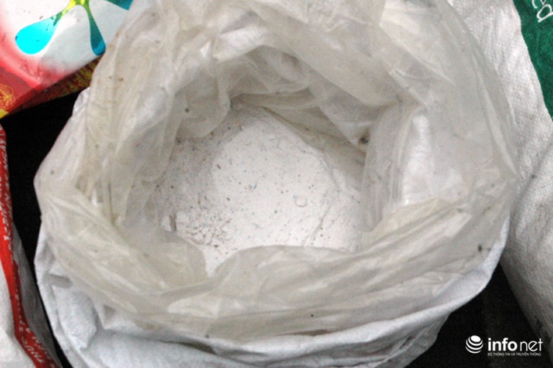 Cận cảnh kho mì chính, bột giặt Trung Quốc