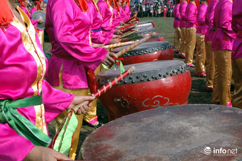 Biển người tham gia Lễ hội Tịch Điền - ảnh 7