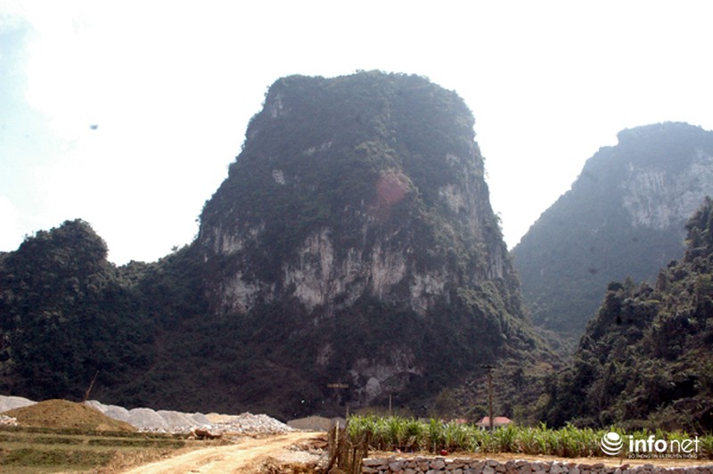 Vẻ đẹp kỳ diệu ở động Ngườm Ngao - ảnh 1