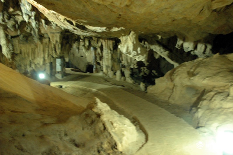 Vẻ đẹp kỳ diệu ở động Ngườm Ngao - ảnh 7