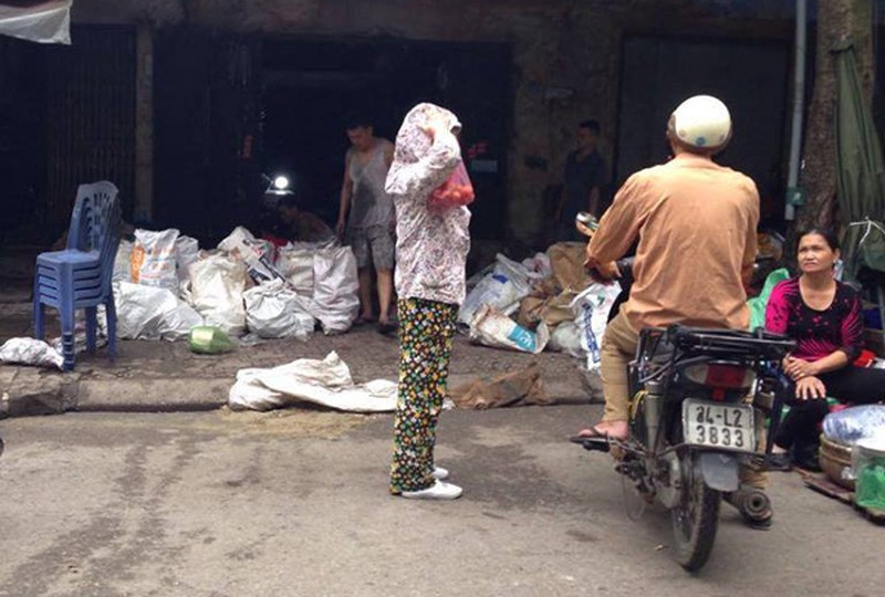 Cháy chợ Phú Yên lúc nửa đêm, tiểu thương không kịp trở tay - ảnh 3