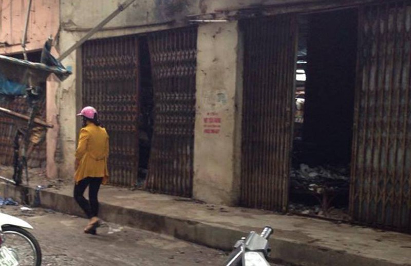 Cháy chợ Phú Yên lúc nửa đêm, tiểu thương không kịp trở tay - ảnh 4