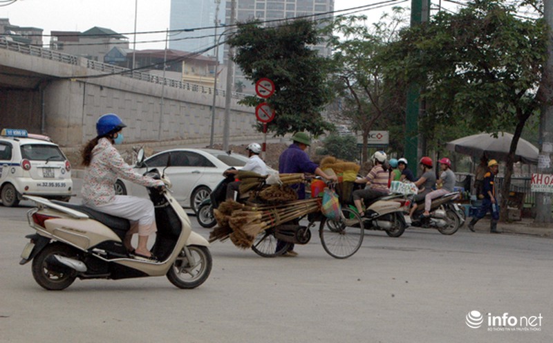 Những người lao động đang “quên” ngày Quốc tế của mình - ảnh 11