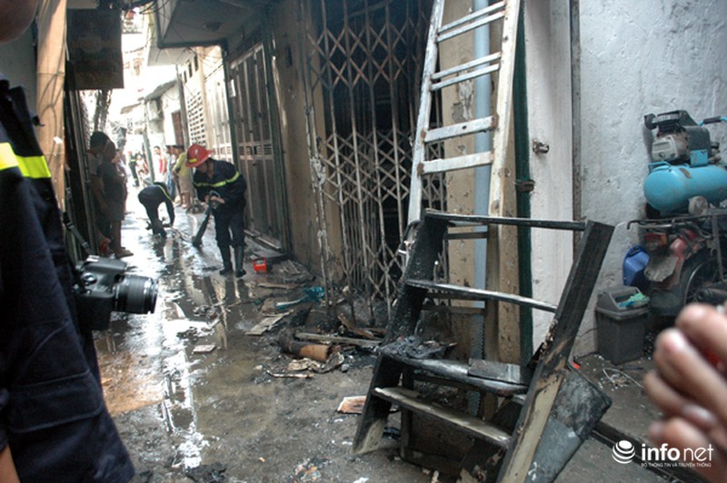 “Bà hỏa” liên tục hỏi thăm nhà của người dân Thủ đô trong một ngày - ảnh 6