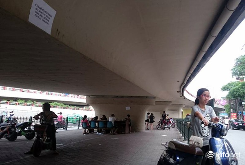 CAQ.Hoàn Kiếm: Hơn 300 lượt đăng ký xe máy điện trong hai ngày 29, 30/6 - ảnh 6