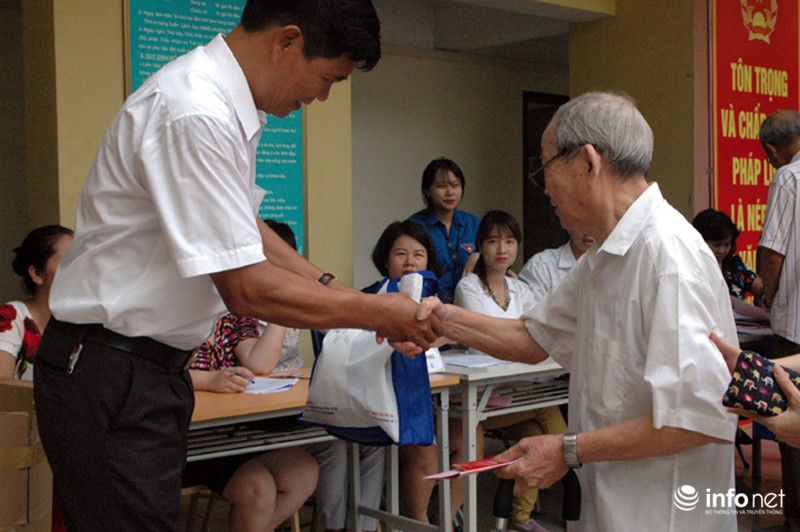 Phường đặc thù của Thủ đô tri ân người có công với đất nước - ảnh 4