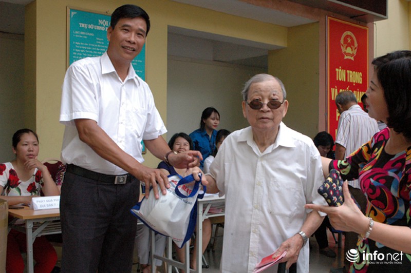 Phường đặc thù của Thủ đô tri ân người có công với đất nước - ảnh 5