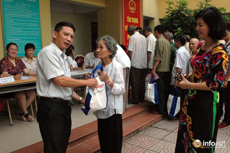 Phường đặc thù của Thủ đô tri ân người có công với đất nước - ảnh 3