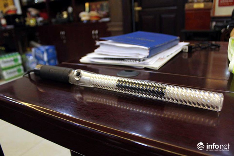 CSGT Thủ đô bảo vệ trật tự 3 vòng quanh khu phố đi bộ hồ Hoàn Kiếm - ảnh 7