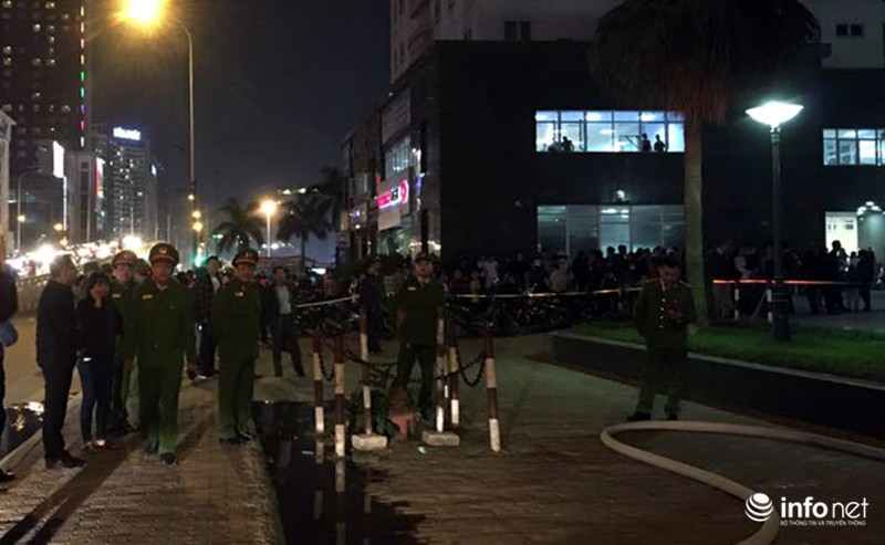 Hà Nội: Trường mầm non trong chung cư bốc cháy dữ dội - ảnh 10