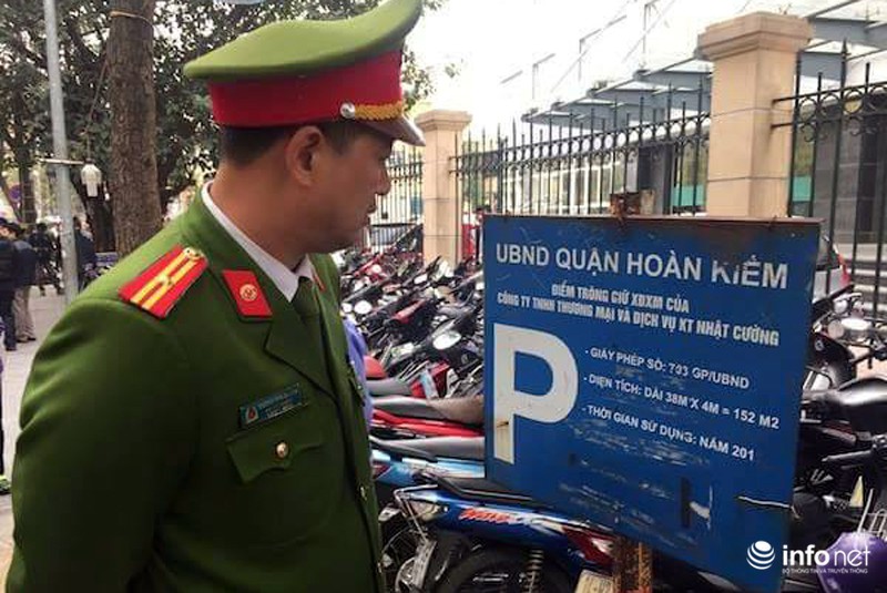 Hà Nội: Một hộ dân bị phạt 6 triệu đồng vì... xả rác ra vỉa hè - ảnh 2