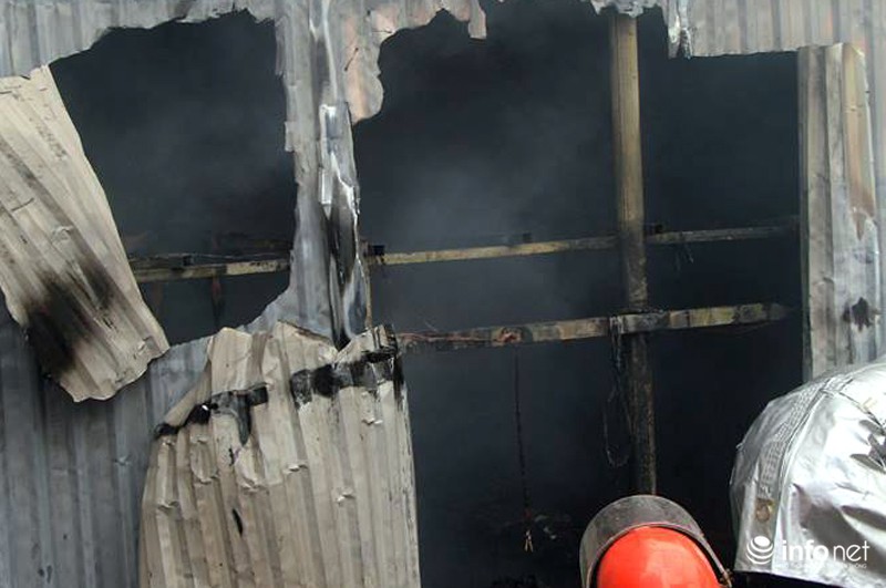 Hà Nội: Cháy lớn tại một khu lán công nhân - ảnh 9