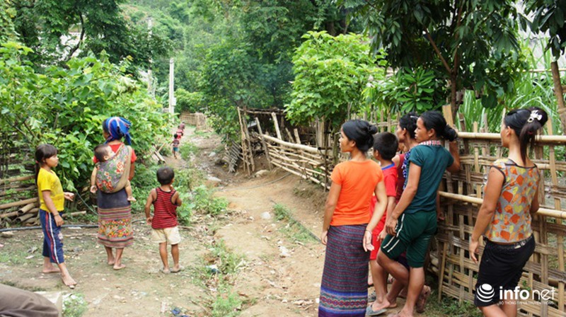 Vụ án ở Nghệ An: Công an thu giữ 6 con dao khả nghi - ảnh 2