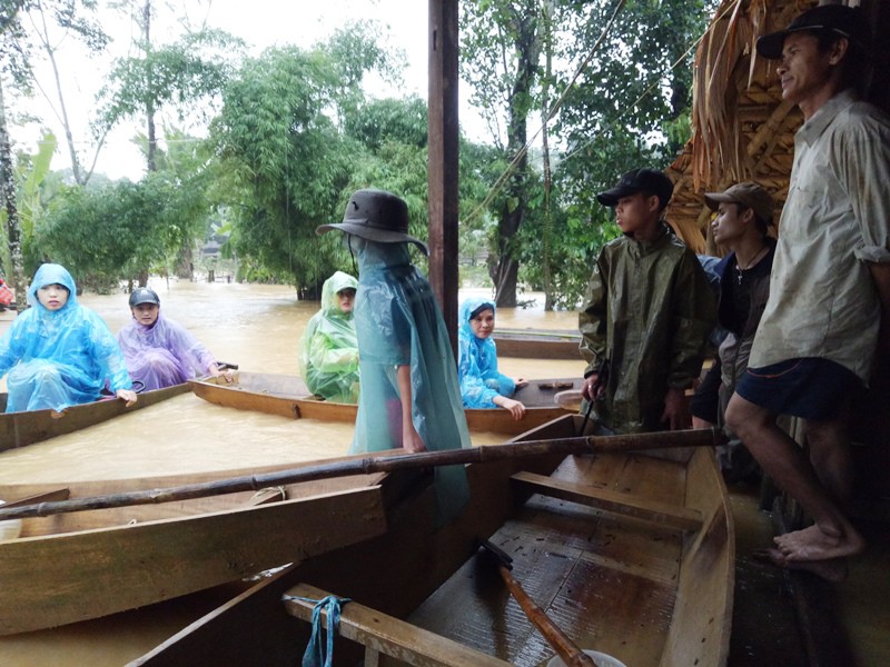 Hà Tĩnh: Lũ chồng lũ, hơn 2.500 hộ dân bị ngập nặng - ảnh 1