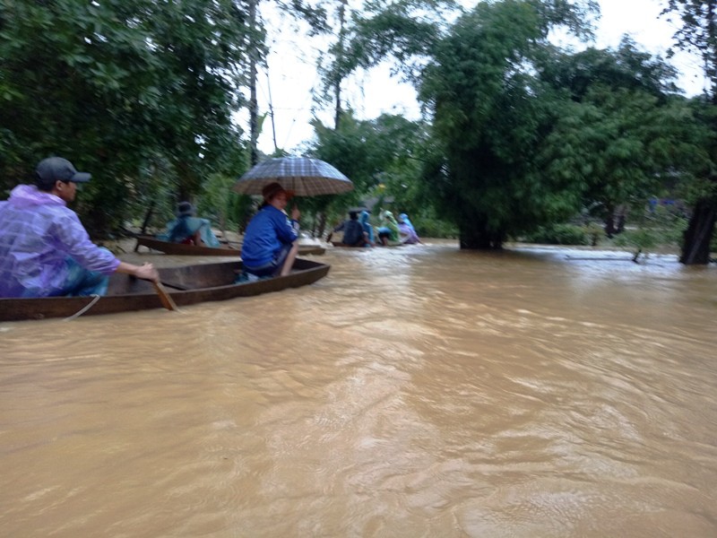 Hà Tĩnh: Lũ chồng lũ, hơn 2.500 hộ dân bị ngập nặng - ảnh 11