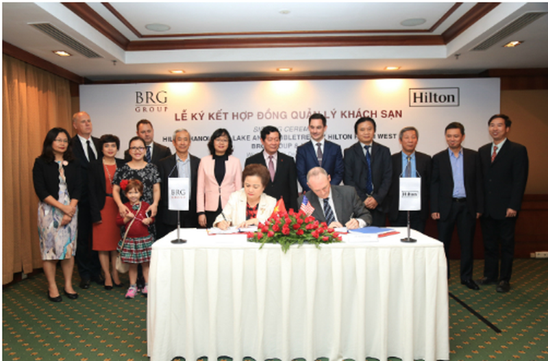 Khách sạn Thắng Lợi và Hilton Worldwide