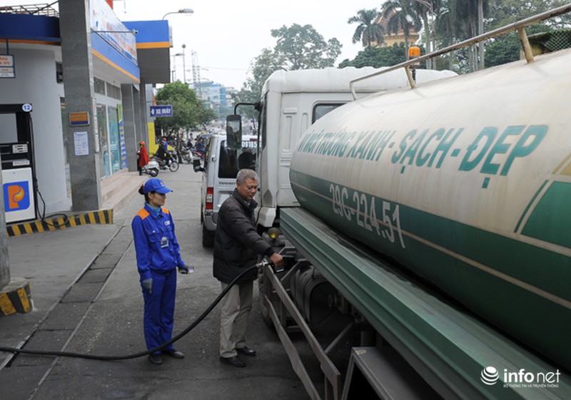 Hà Nội: Lần đầu xuất hiện cây xăng tự phục vụ - ảnh 11