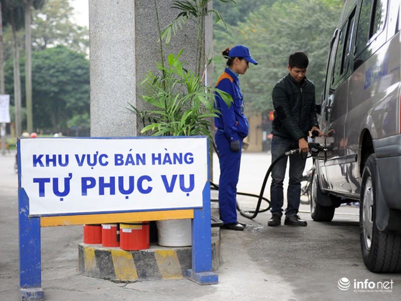 Hà Nội: Lần đầu xuất hiện cây xăng tự phục vụ - ảnh 8
