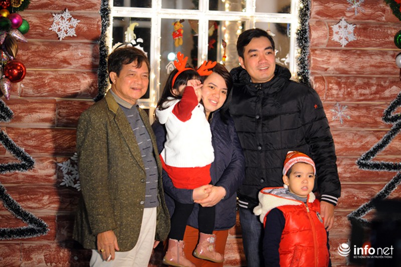 Những điểm chụp ảnh đẹp, miễn phí dịp Noel - ảnh 7