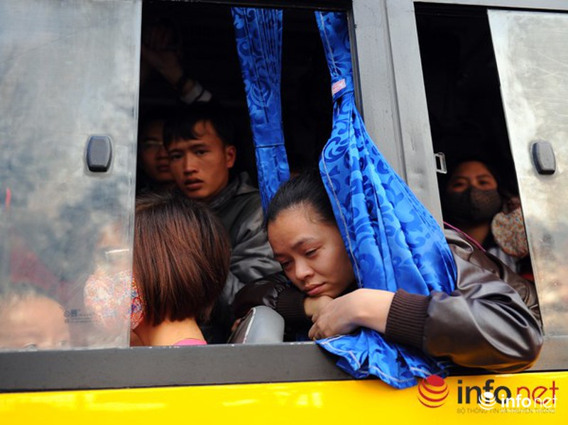 Nghỉ lễ 30/4: Các bến xe đồng loạt tăng chuyến - ảnh 1