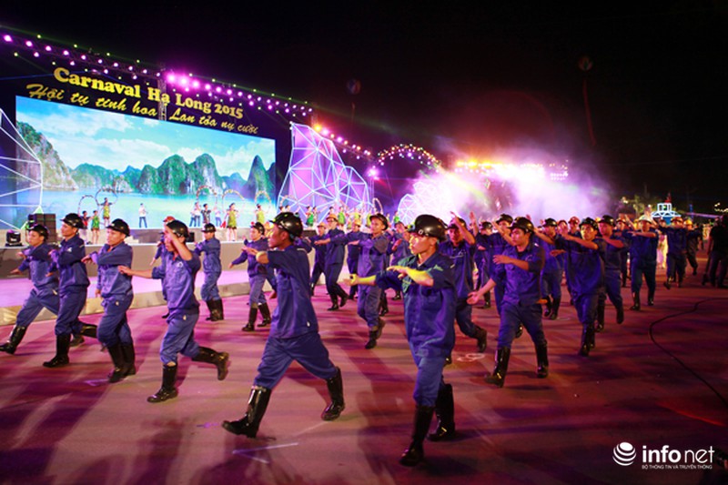 Rực rỡ đêm hội Carnaval Hạ Long 2015 với hơn 10.000 người có mặt - ảnh 15