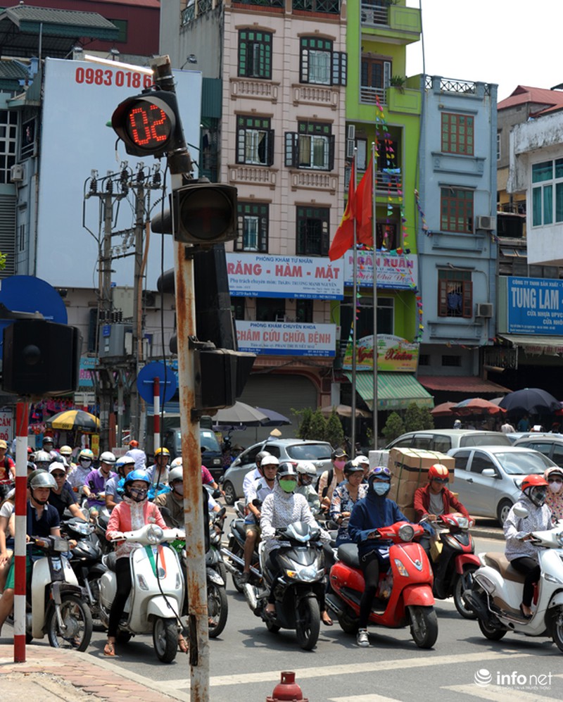 Nhếch nhác đèn giao thông tại ngã tư Bạch Mai - Lê Thanh Nghị - ảnh 7