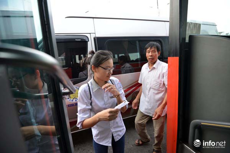 Nhiều sĩ tử về sớm hơn 1 ngày để tránh nắng nóng của Hà Nội - ảnh 3