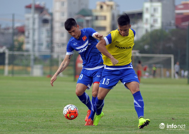 Xem tuyển thủ CLB ManCity và đội tuyển Việt Nam tập luyện trước trận đấu - ảnh 3