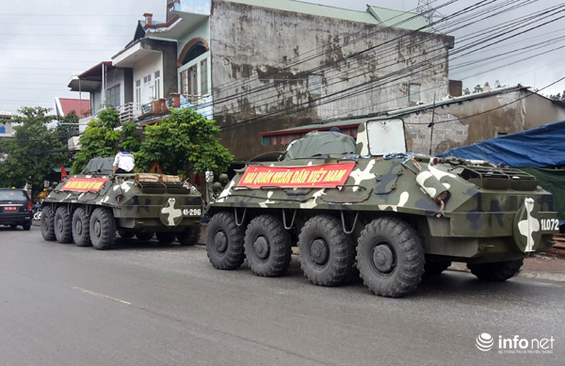 Quảng Ninh: Vượt núi đi vào