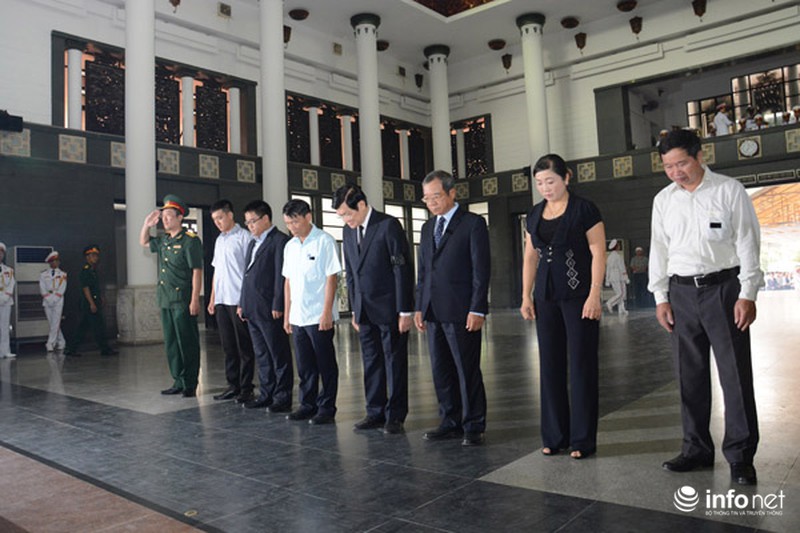 Lãnh đạo Đảng, Nhà nước đến viếng nhà báo Hữu Thọ - ảnh 7