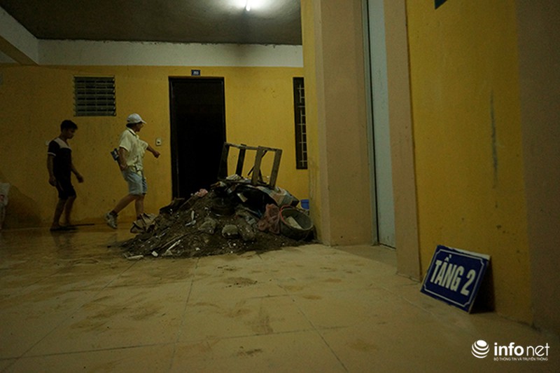 Cận cảnh nhà ở tạm của người dân khu 107 Trần Hưng Đạo - ảnh 4