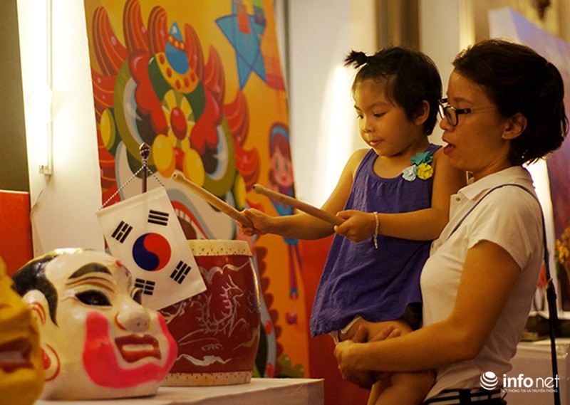 Đồ chơi Trung thu các nước châu Á giữa lòng Hà Nội - ảnh 6