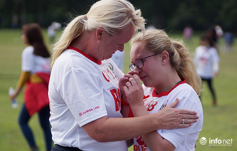 Giọt nước mắt hạnh phúc của những người