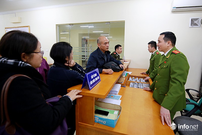 Ngày đầu cấp căn cước công dân: Chỉ cần mang sổ hộ khẩu - ảnh 2