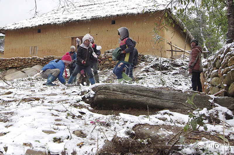 Những cung đường tuyết trên đỉnh núi của Lào Cai - ảnh 9