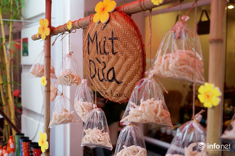 Chợ Tết xưa giữa lòng Hà Nội - ảnh 10