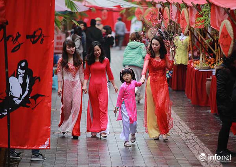 Thiếu nữ Hà Thành đẹp mê hồn trong trang phục truyền thống ngày Tết - ảnh 5