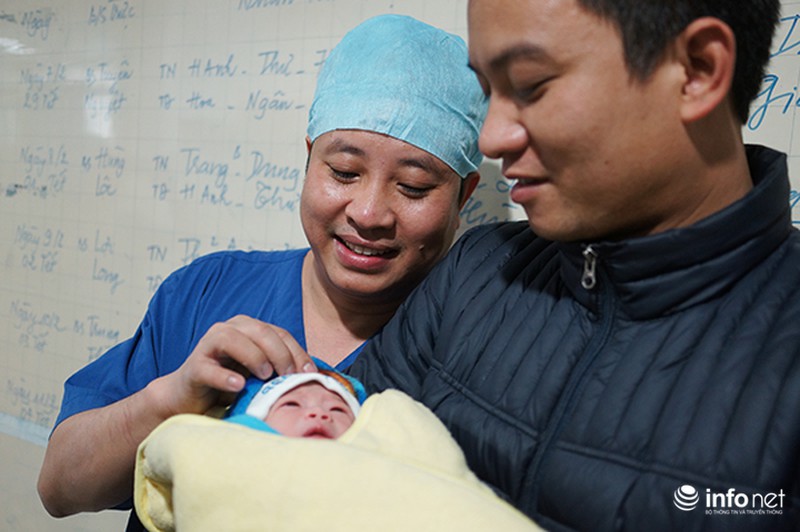 Chuyện những người chào đón công dân đầu tiên của năm mới - ảnh 7