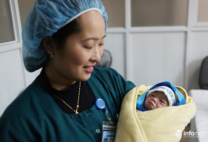 Chuyện những người chào đón công dân đầu tiên của năm mới - ảnh 9